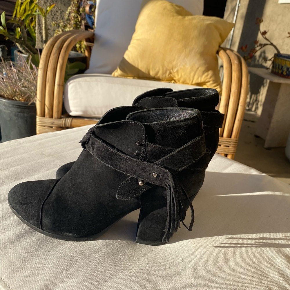 Rag and Bone Italian Black Suede Western Ankle Boots Block Heel w/ Tassel 38.5